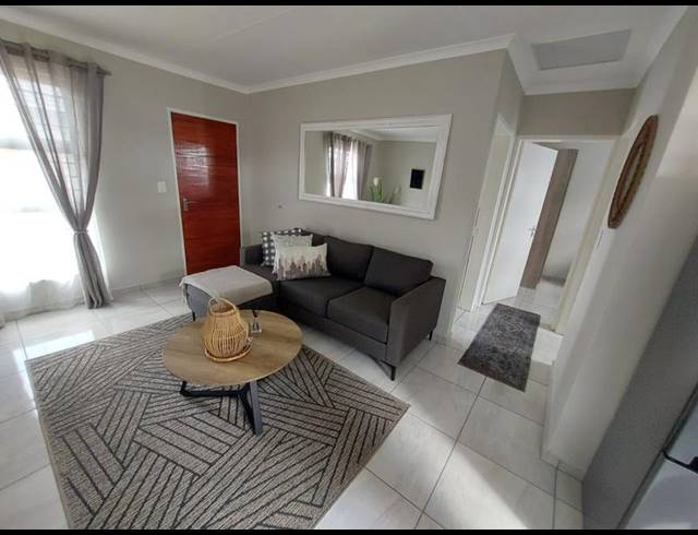 2 BEDROOM HOUSE FOR SALE IN VANDERBIJLPARK CW 5